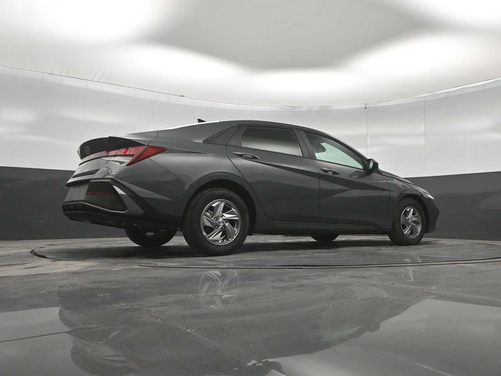 New 2026 Hyundai Elantra SE FWD image 38