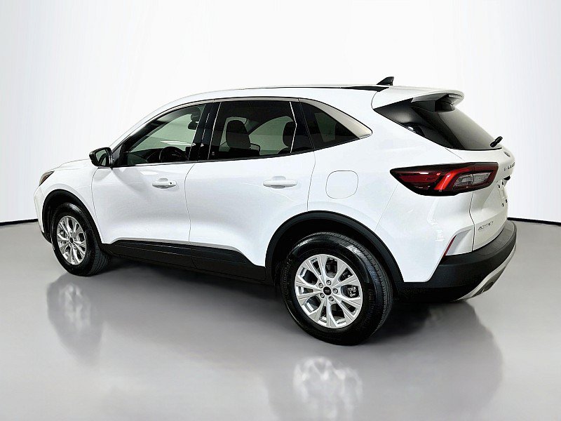 Used 2023 Ford Escape Active AWD/4WD image 5