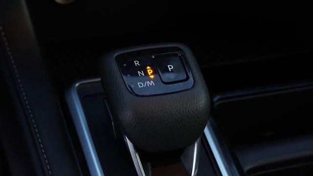 Used 2024 Nissan Pathfinder SV image 27