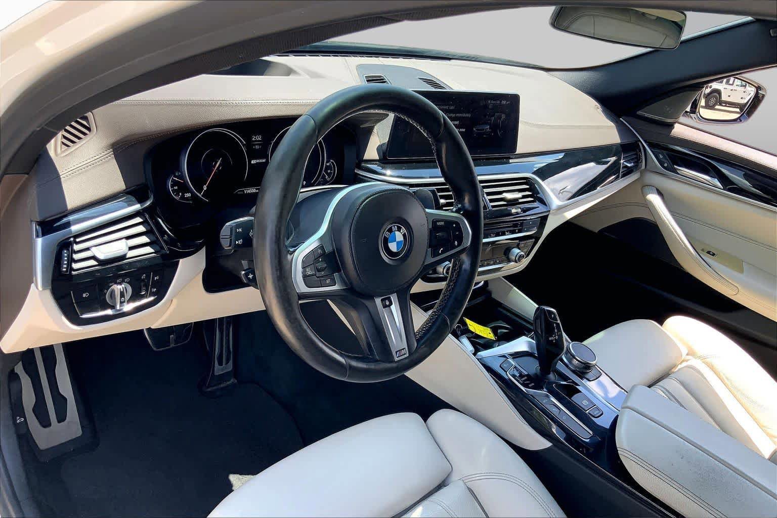 Used 2018 BMW 530e RWD image 18