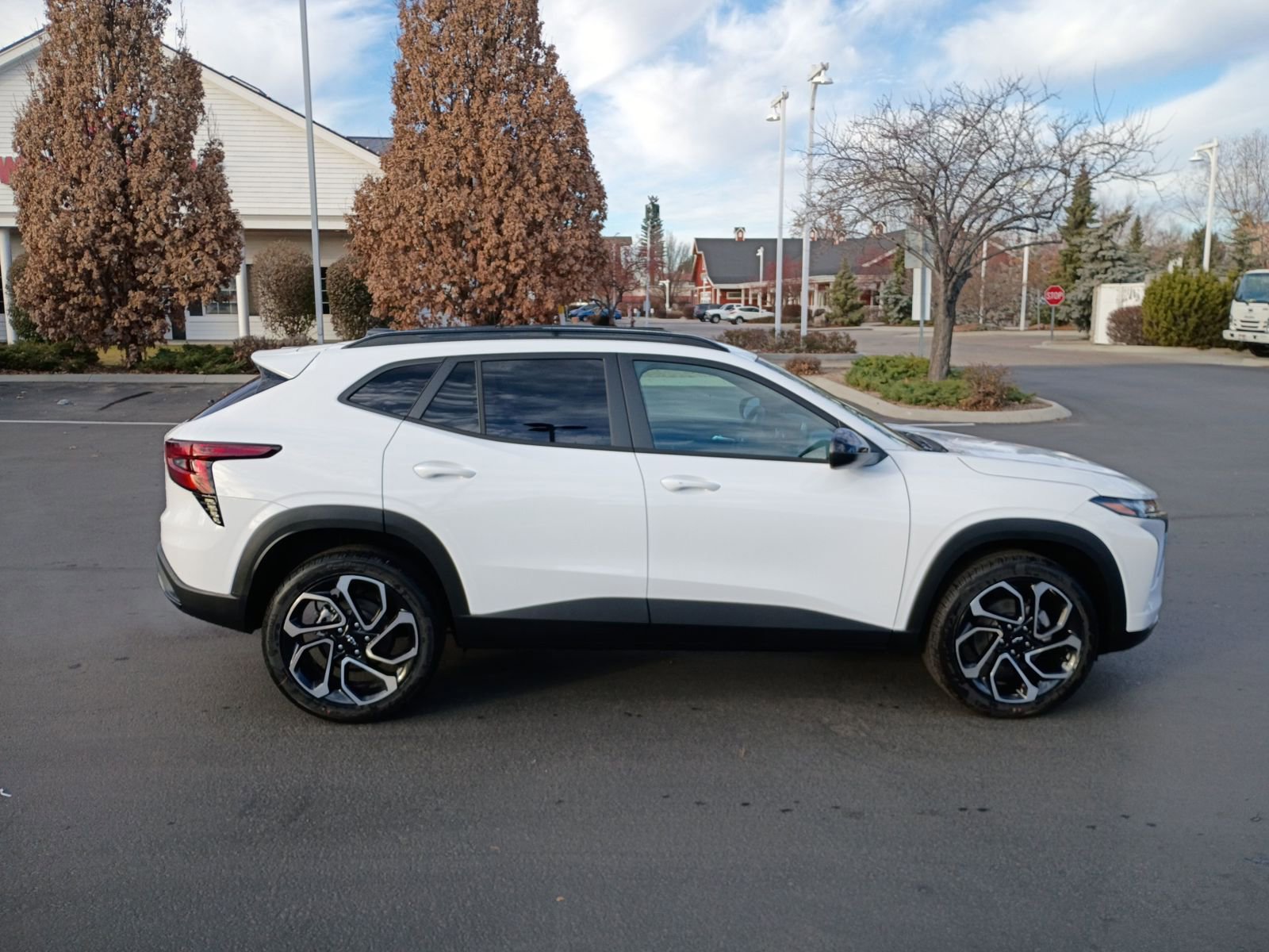 New 2026 Chevrolet Trax RS w/ Sunroof Package image 10