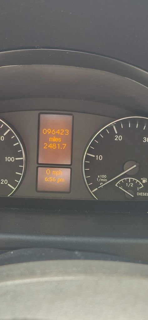 Used 2015 Mercedes-Benz Sprinter 2500 image 12
