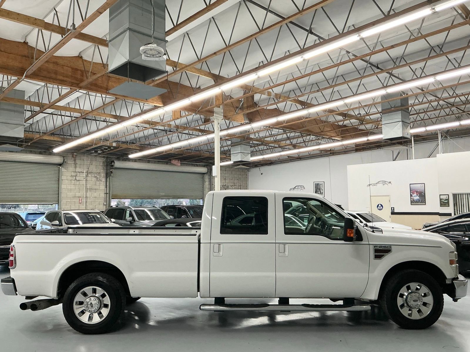 Used 2010 Ford F250 Lariat image 4