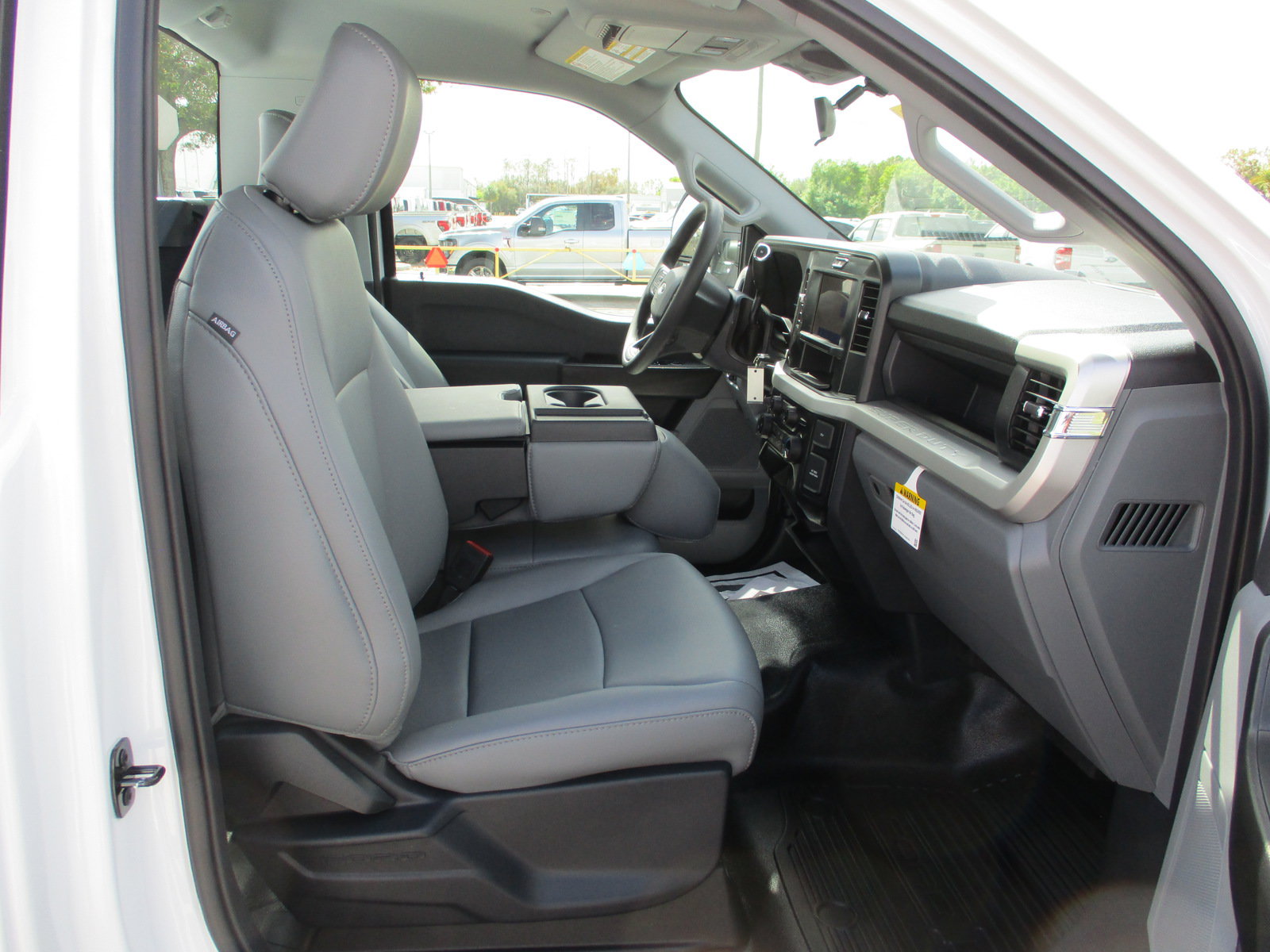 New 2025 Ford F250 XL w/ XL Driver Assist Package RWD image 18