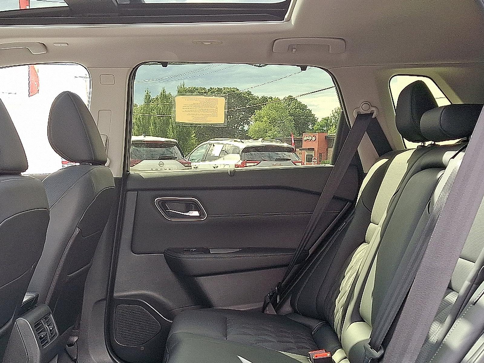 New 2026 Nissan Rogue Platinum w/ Platinum Premium Package image 8