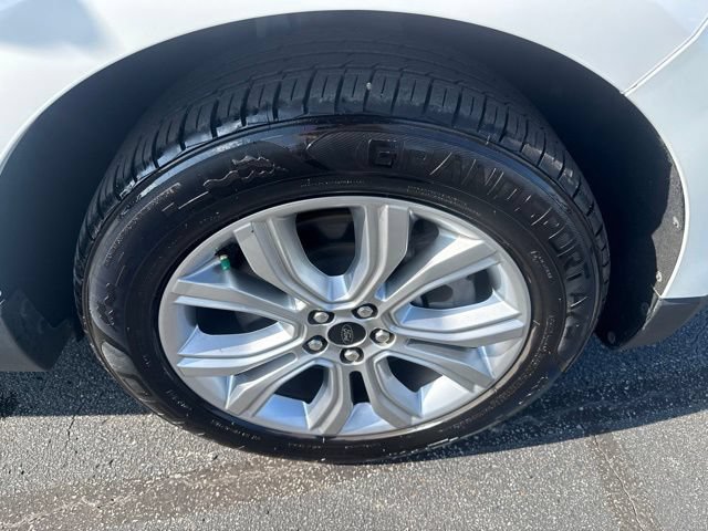 Used 2023 Ford Edge Titanium AWD/4WD image 13