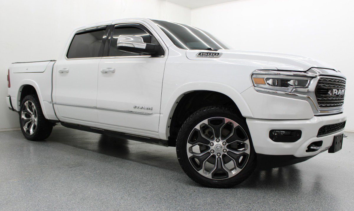Used 2020 RAM 1500 Limited image 1
