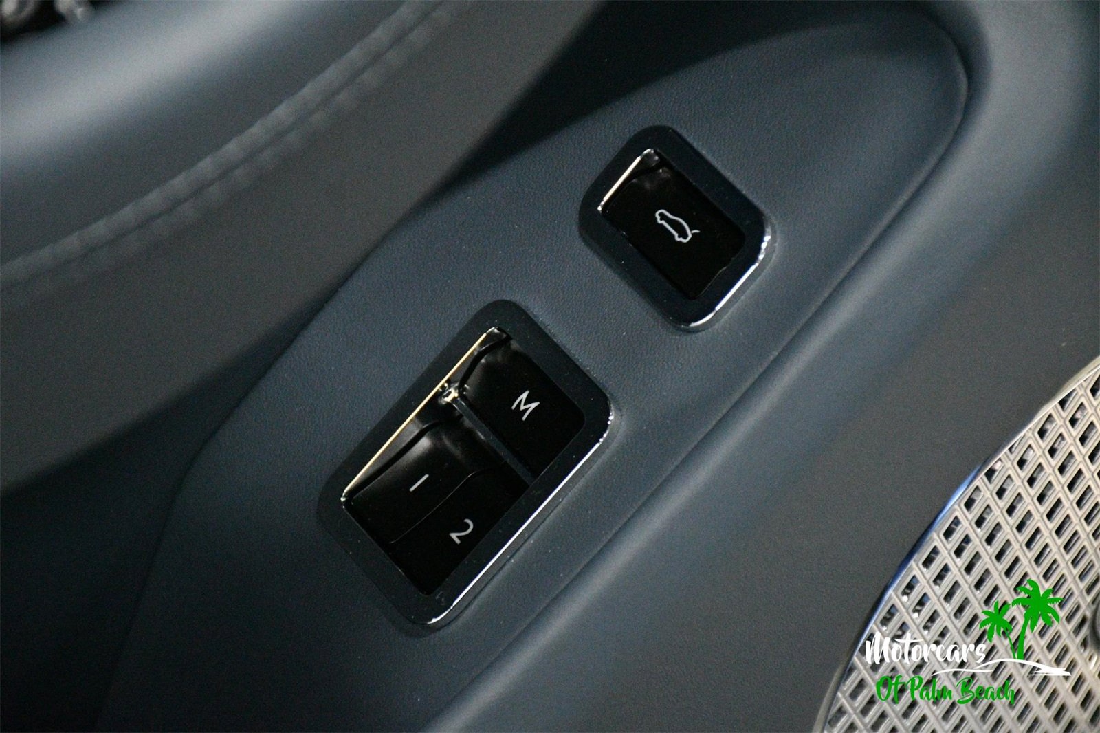 Used 2023 Bentley Flying Spur W12 image 20