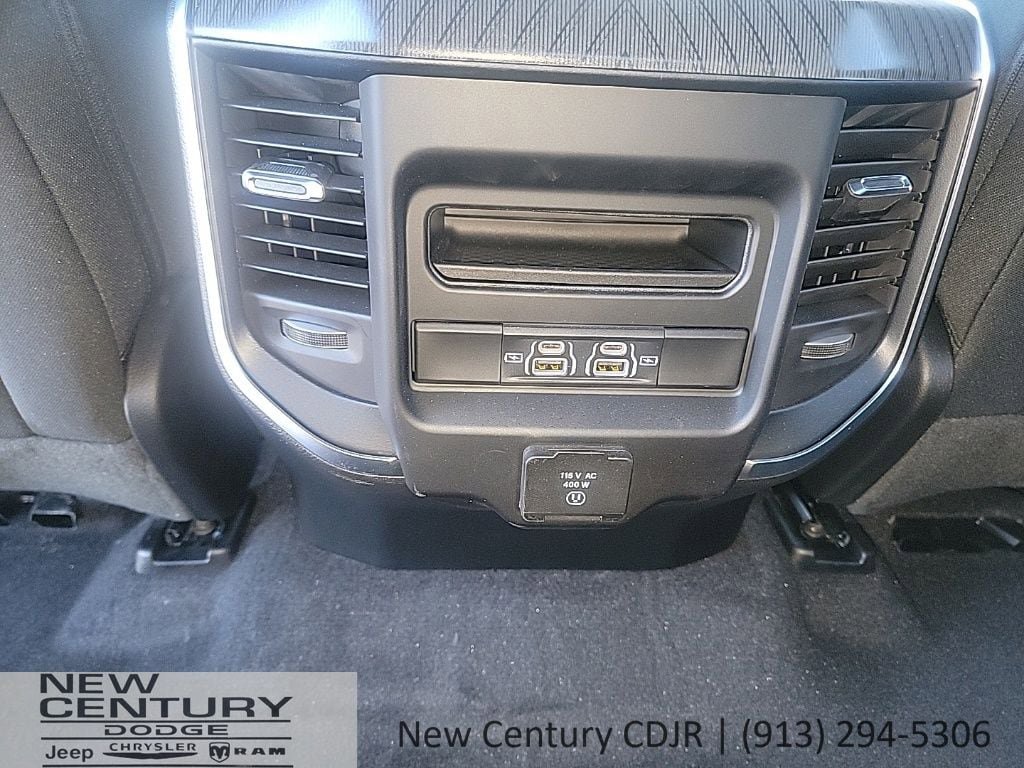 New 2026 RAM 1500 Big Horn AWD/4WD image 17