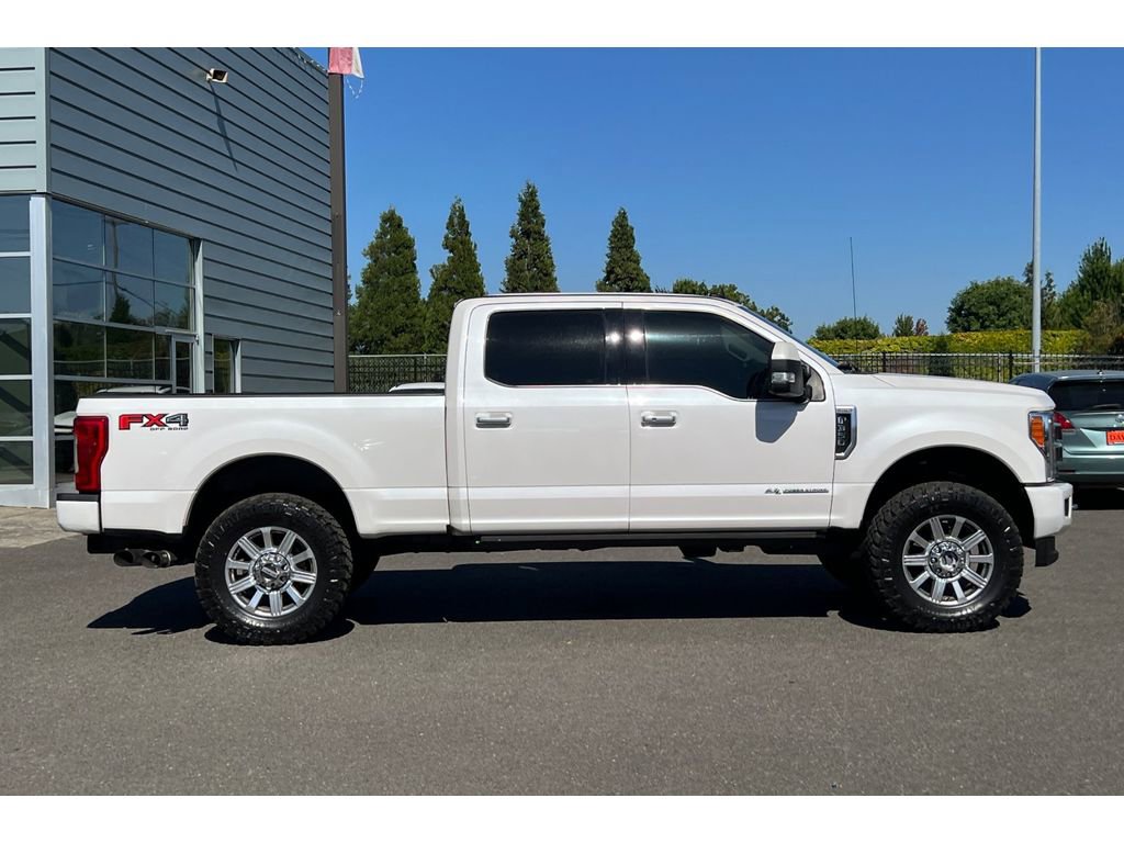 Used 2019 Ford F350 Limited image 3