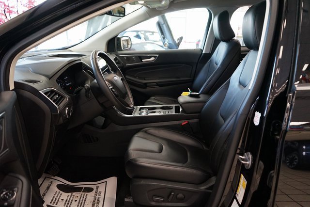Used 2022 Ford Edge Titanium image 25