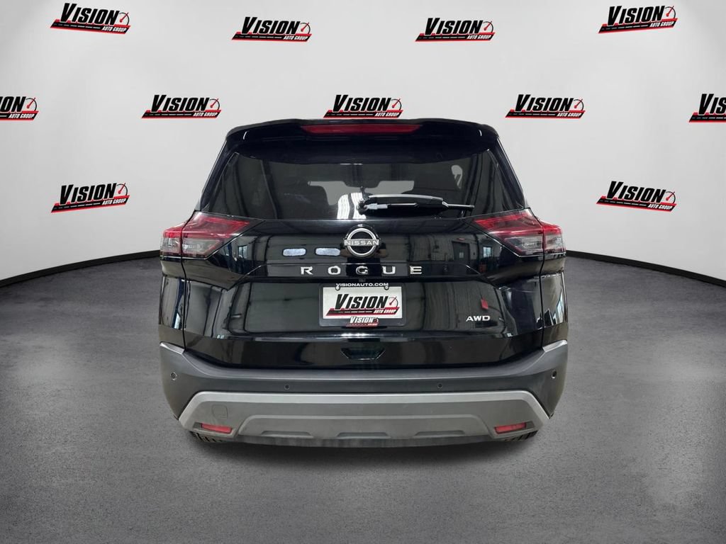 Used 2023 Nissan Rogue S AWD/4WD image 6