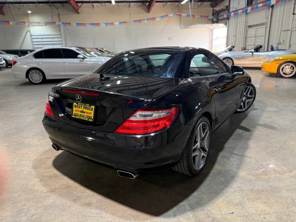 Used 2013 Mercedes-Benz SLK 250 image 12
