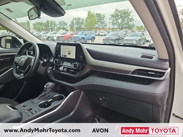Used 2023 Toyota Highlander LE FWD image 36