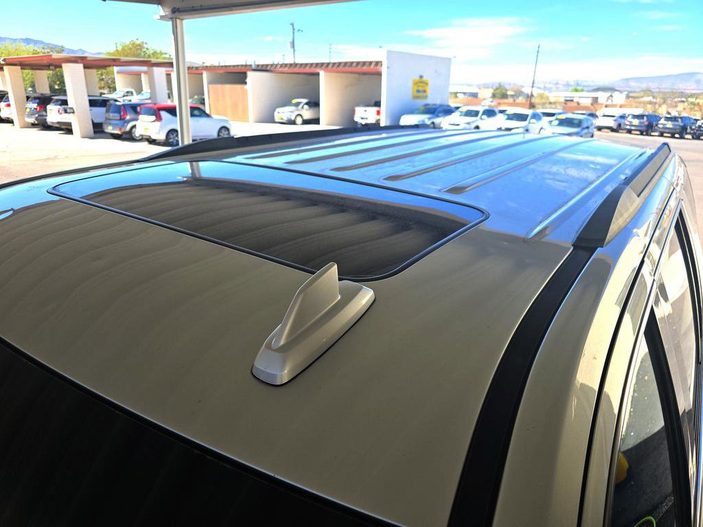 Used 2017 Chevrolet Tahoe LT AWD/4WD image 12