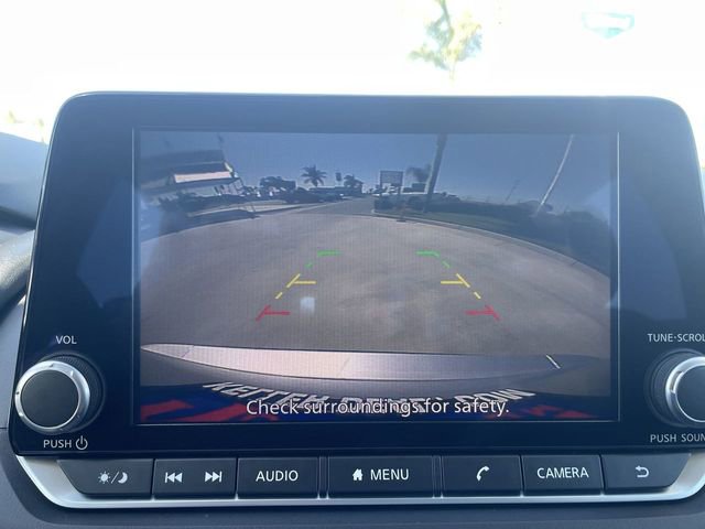 Used 2024 Nissan Rogue SV image 14