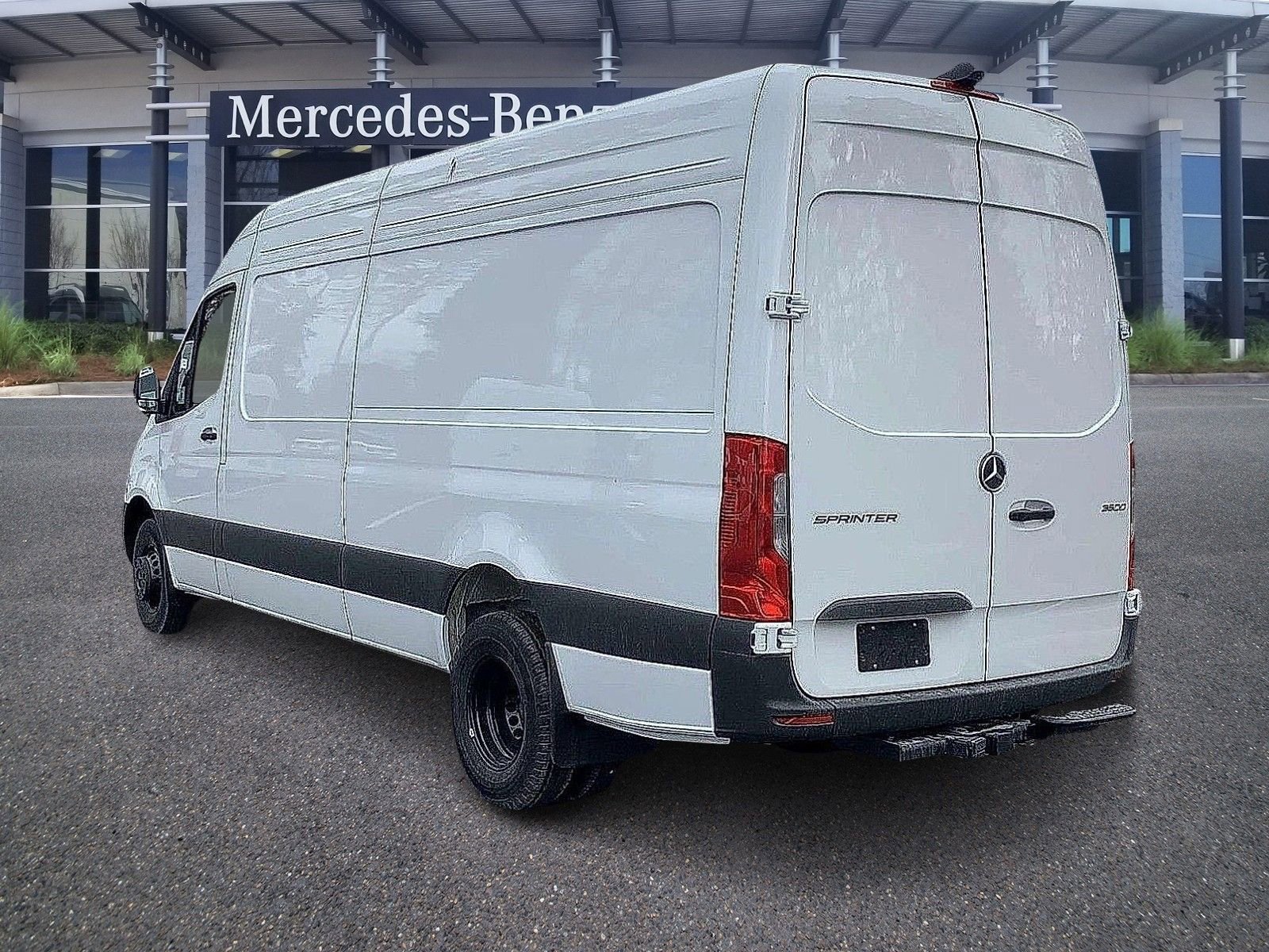 New 2025 Mercedes-Benz Sprinter 3500 image 3