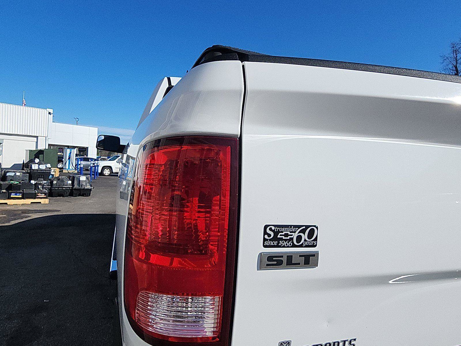 Used 2019 RAM 1500 Classic SLT image 10