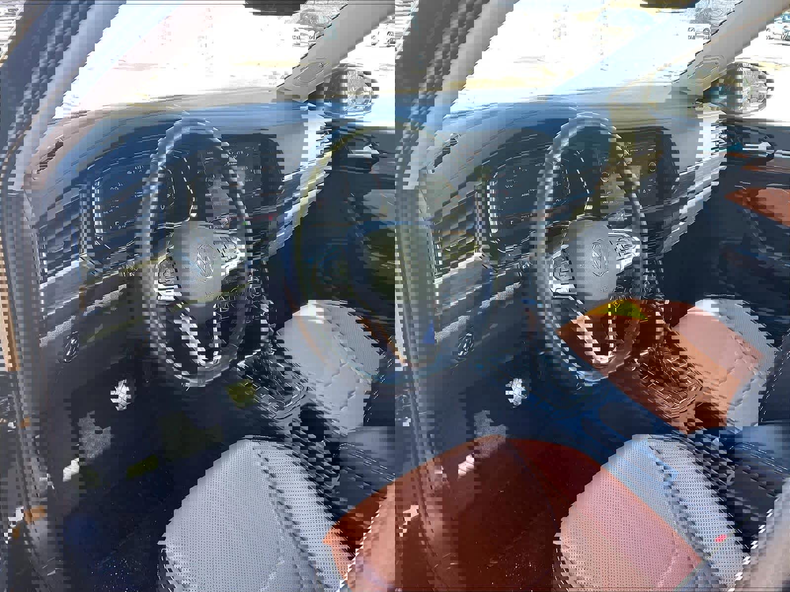 Certified 2023 Volkswagen Jetta SEL image 7