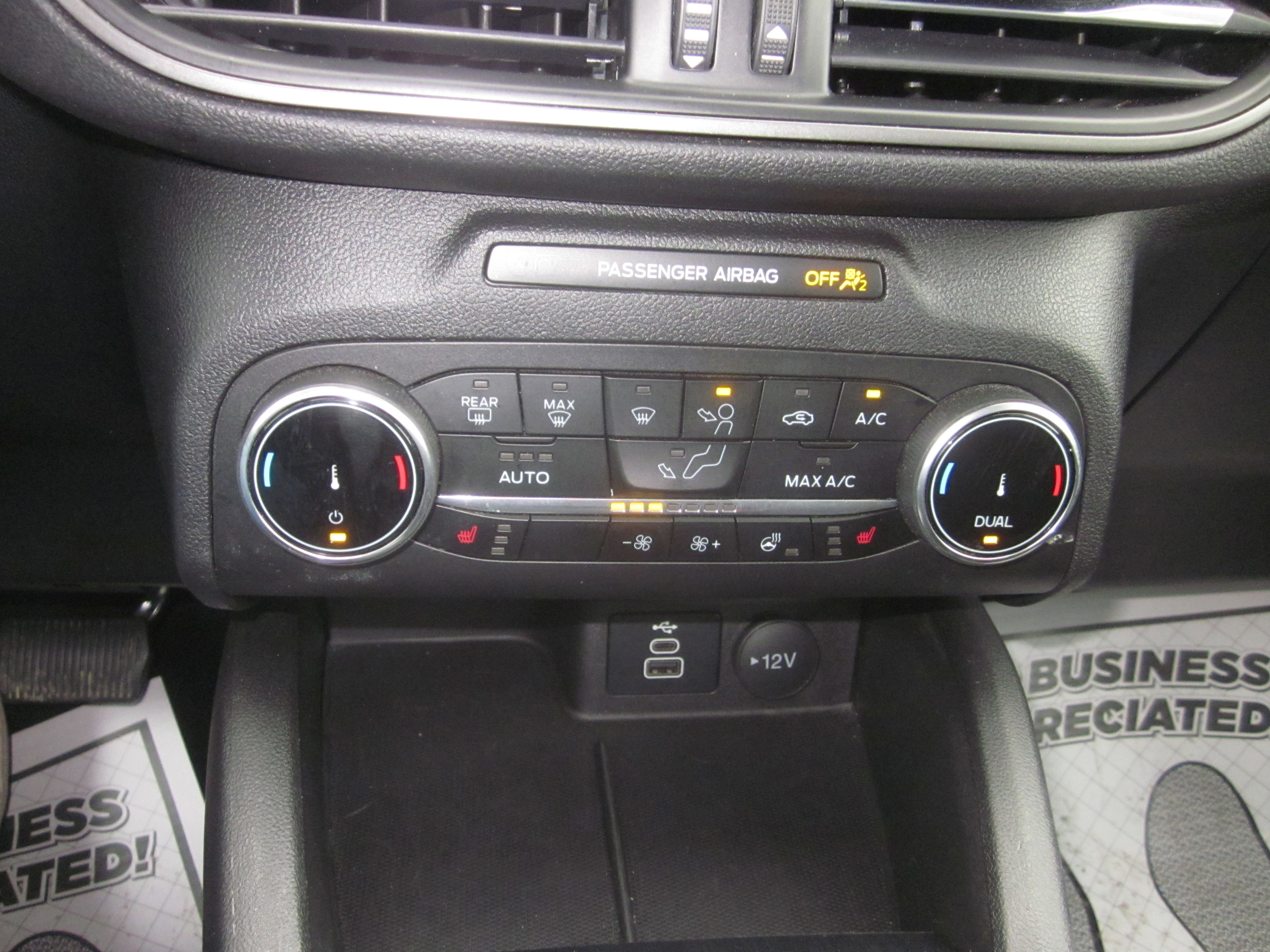 Used 2024 Ford Escape Active image 17