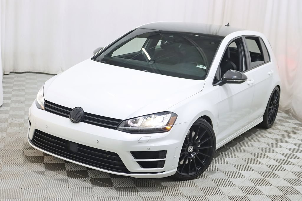 Used 2017 Volkswagen Golf R 4-Door AWD/4WD image 5