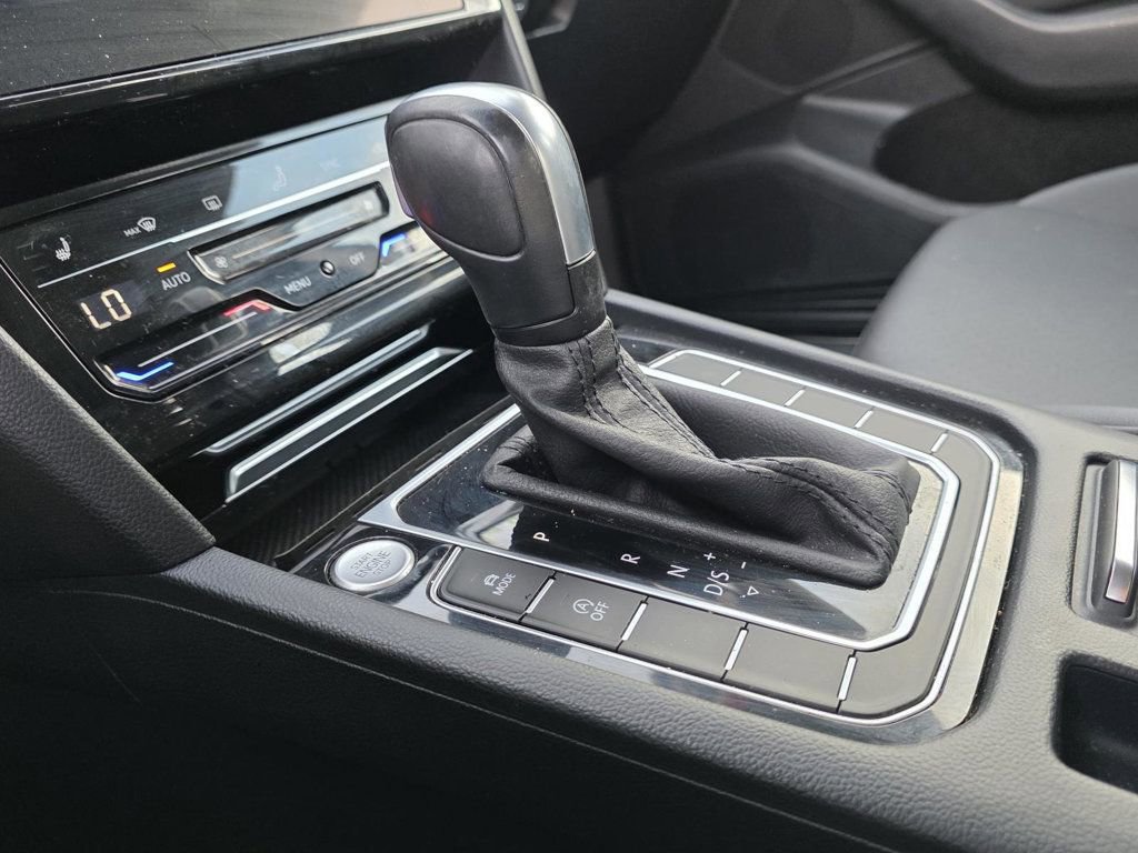 Used 2021 Volkswagen Arteon SE w/ Arteon MDO Package FWD image 18