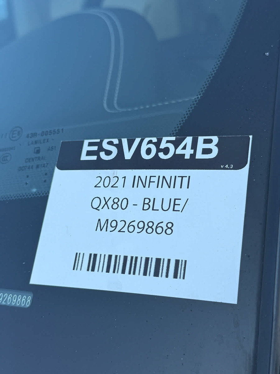Used 2021 INFINITI QX80 Luxe w/ All-Season Package AWD/4WD image 33