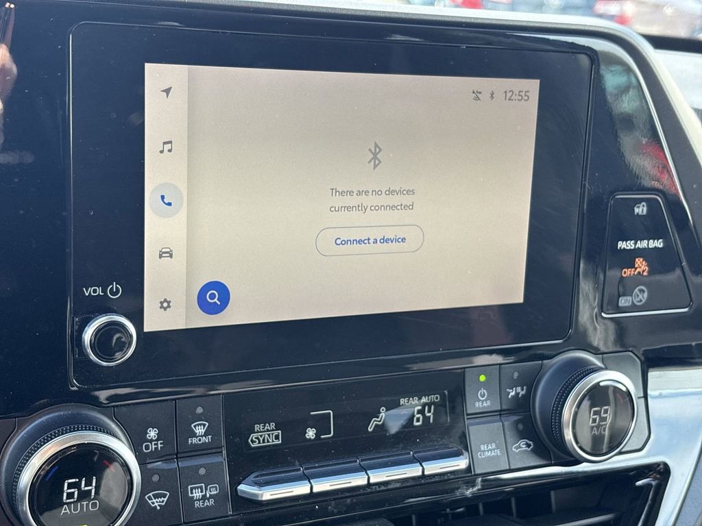 Used 2023 Toyota Highlander LE image 36