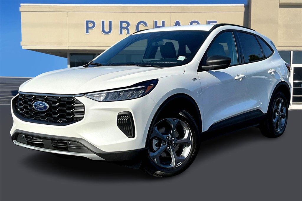 New 2026 Ford Escape ST-Line w/ Tech Pack #1 image 2