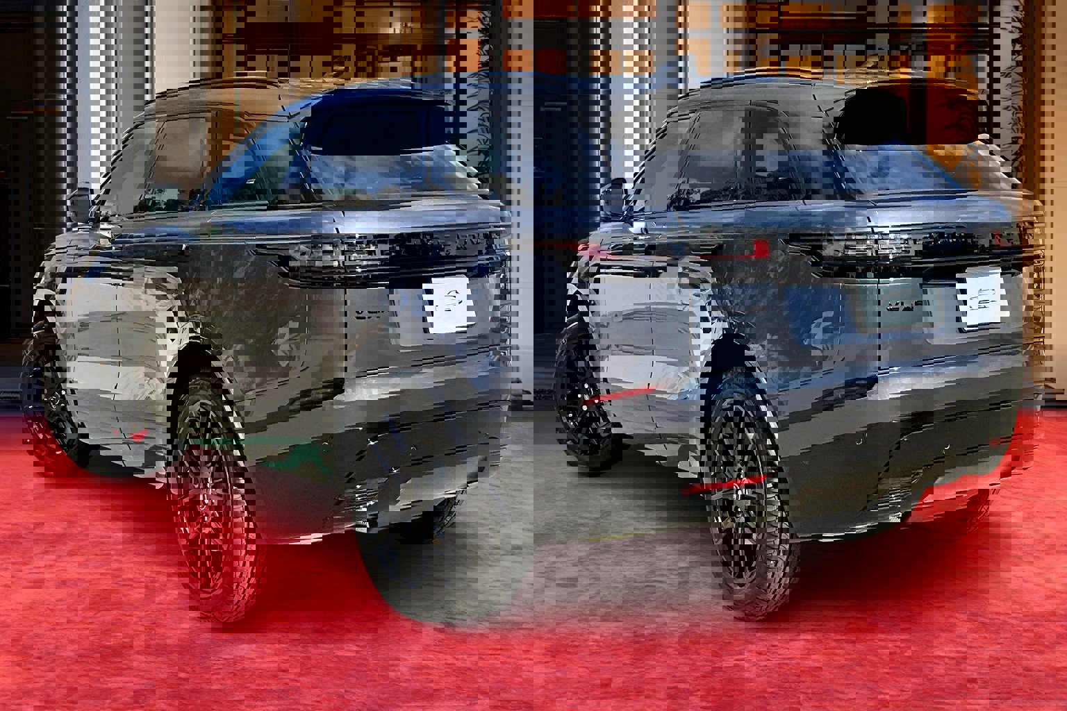 New 2026 Land Rover Range Rover Velar Dynamic SE image 2