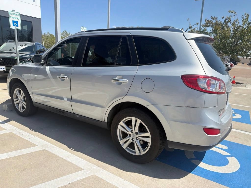 Used 2010 Hyundai Santa Fe Limited FWD image 7