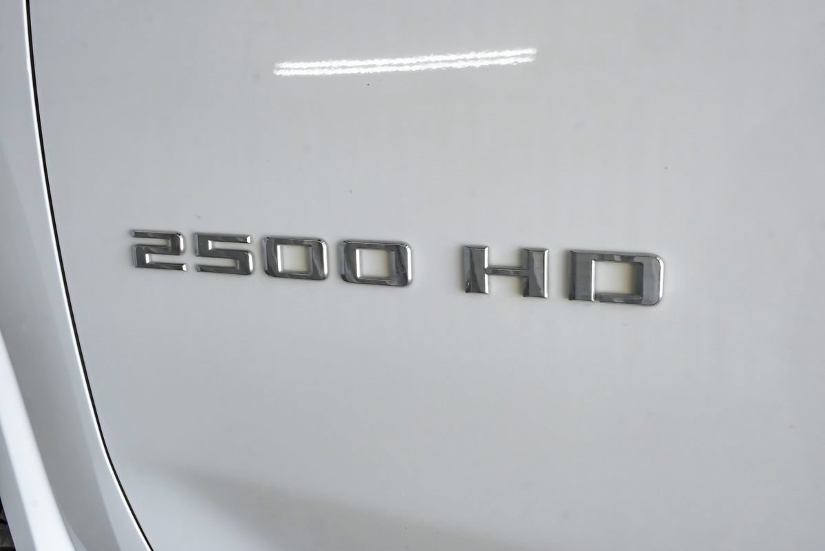 Used 2021 Chevrolet Silverado 2500 LT w/ Convenience Package AWD/4WD image 55