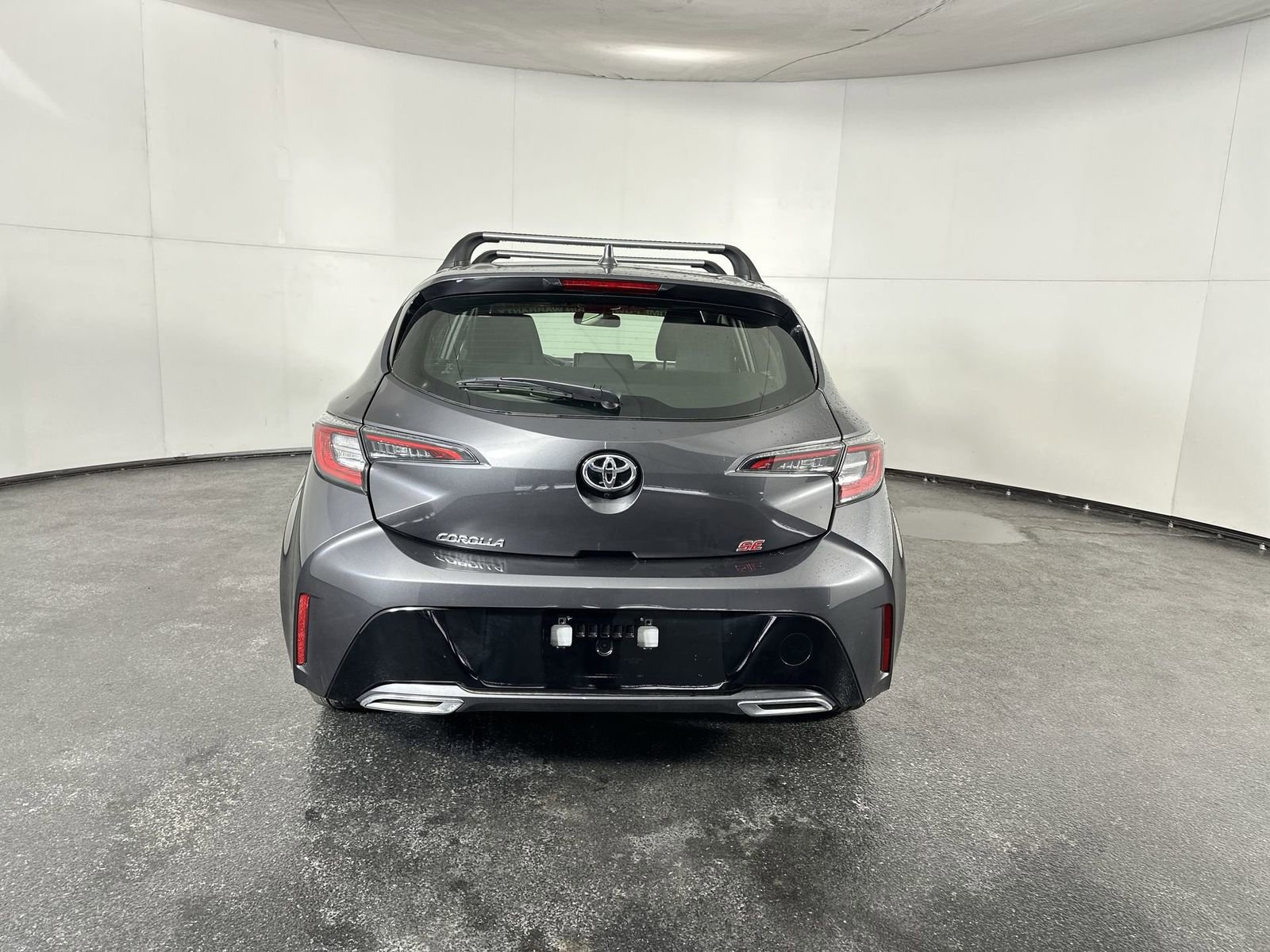 Used 2022 Toyota Corolla SE w/ SE Preferred Package image 7