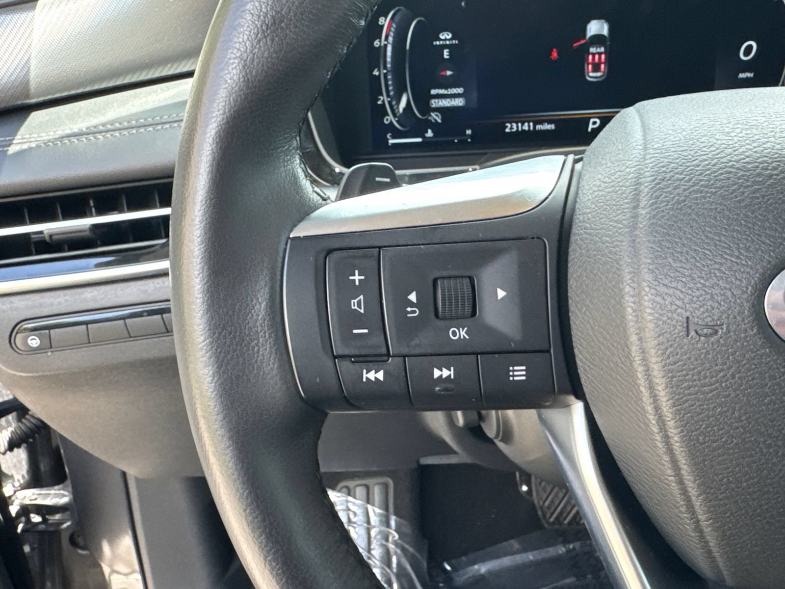 Used 2024 INFINITI QX60 Luxe w/ Cargo Package FWD image 26