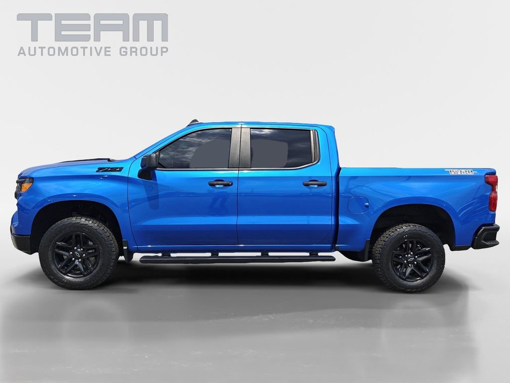 Used 2023 Chevrolet Silverado 1500 Custom Trail Boss w/ LPO, Dark Essentials Package AWD/4WD image 4