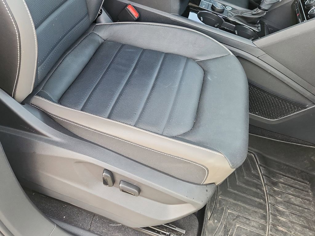 Used 2022 Volkswagen Atlas Cross Sport SEL Premium R-Line image 14