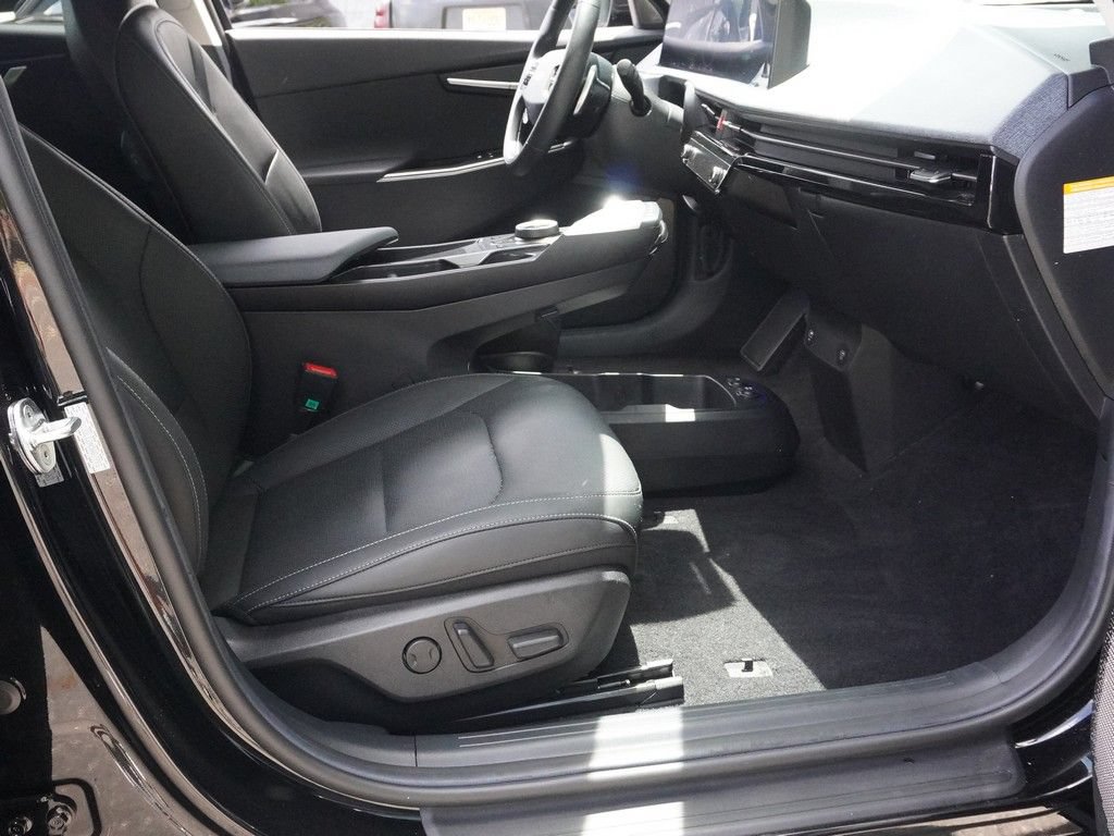 Used 2022 Kia EV6 Wind w/ Wind Technology Package AWD/4WD image 27