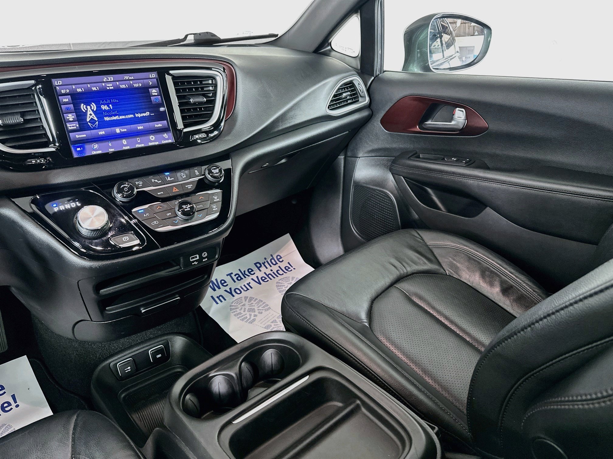 Used 2020 Chrysler Pacifica Touring-L FWD image 22