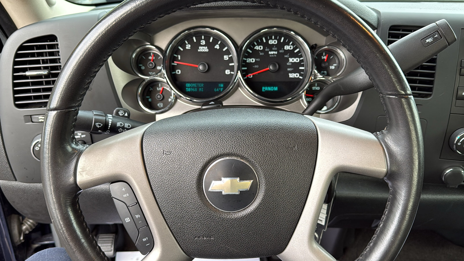 Used 2009 Chevrolet Silverado 1500 LT w/ Power Pack Plus AWD/4WD image 9