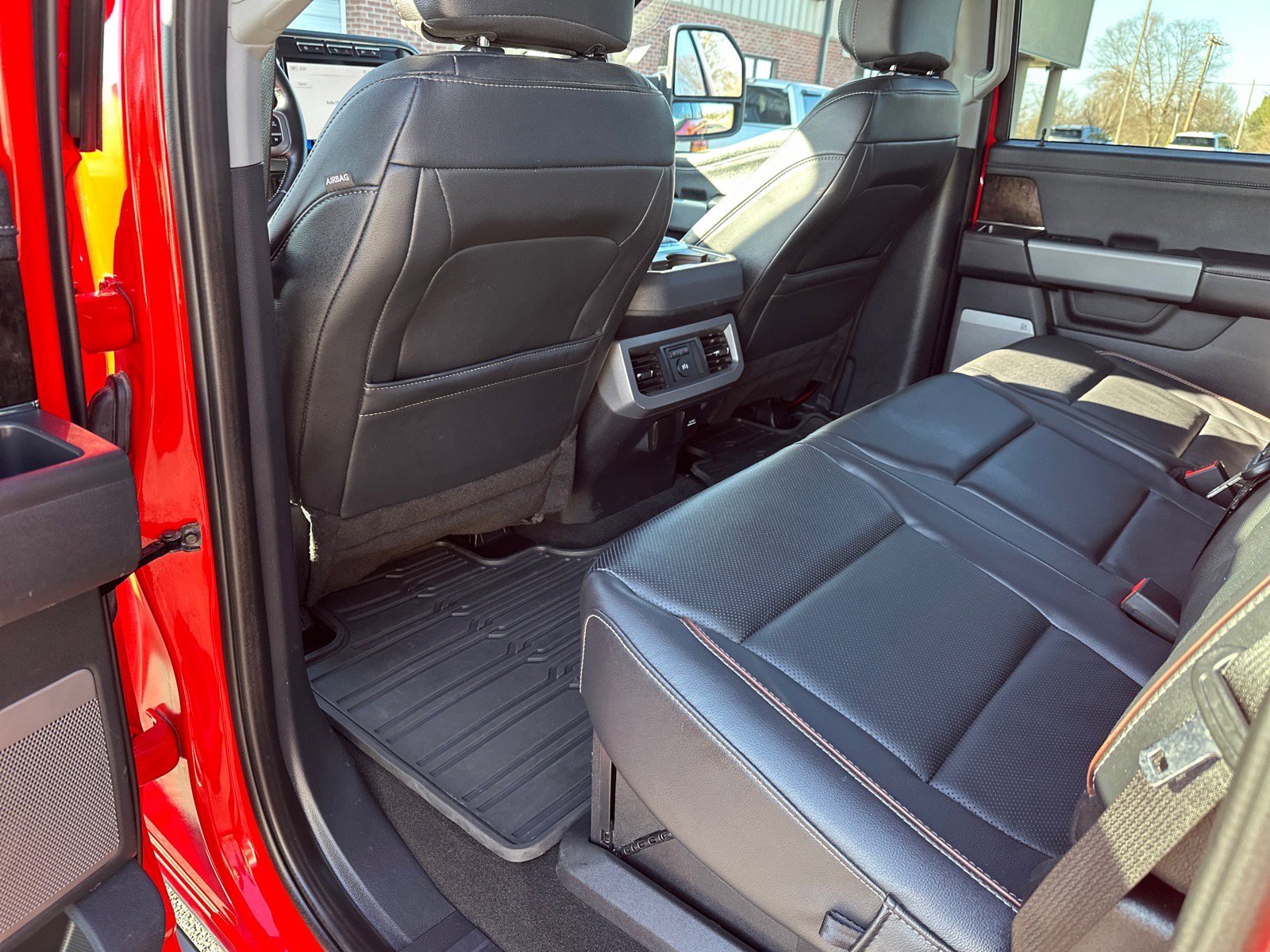 Used 2024 Ford F250 Lariat w/ Lariat Ultimate Package image 26