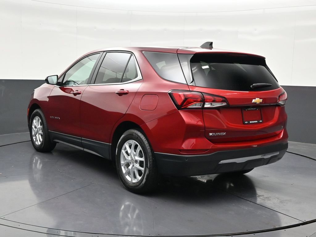 Used 2024 Chevrolet Equinox LT FWD image 3
