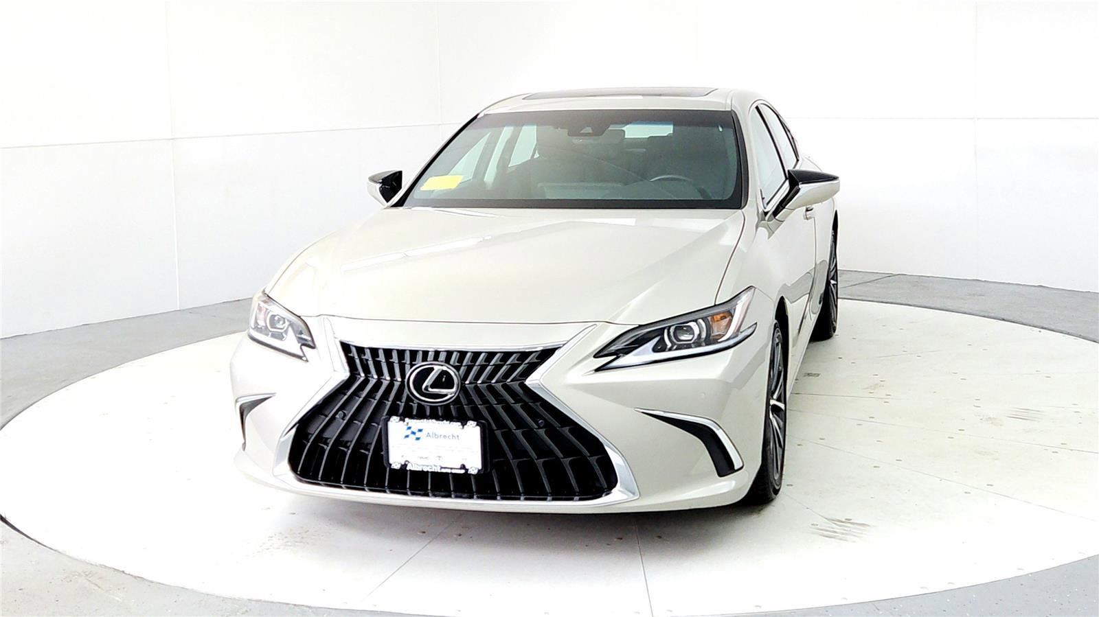 Used 2023 Lexus ES 250 w/ Premium Package image 2