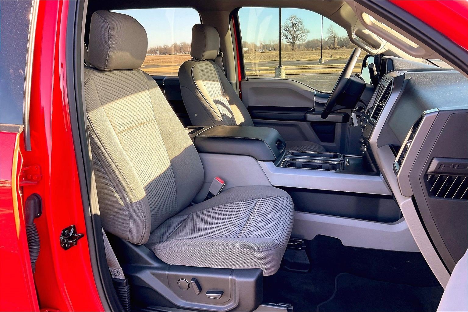 Used 2020 Ford F150 XLT w/ Equipment Group 302A Luxury image 8