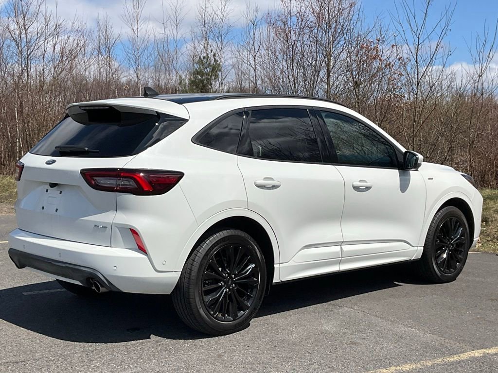 Certified 2023 Ford Escape ST-Line Elite w/ Premium Technology Package AWD/4WD image 26