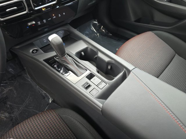 New 2027 Nissan Sentra SR w/ Floor Mat Package FWD image 26