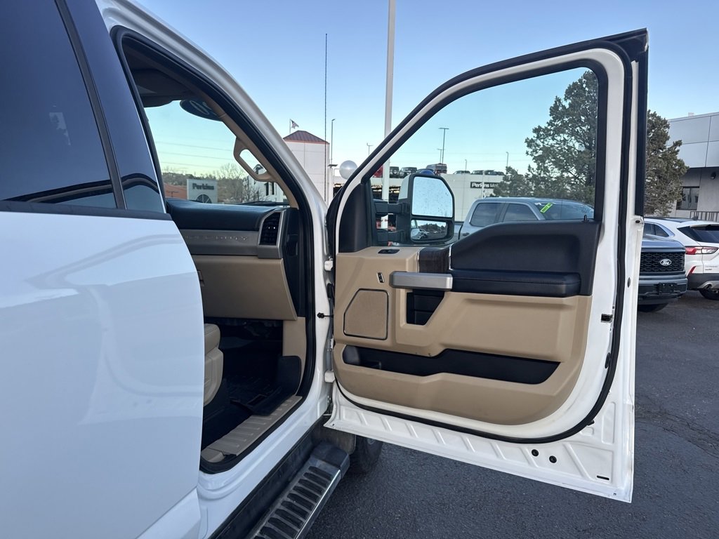 Used 2020 Ford F250 Lariat w/ Lariat Ultimate Package image 26