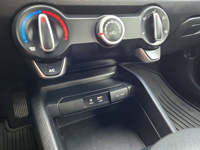 Used 2019 Kia Rio S image 32