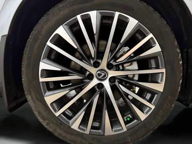 Used 2025 Lexus RX 350 w/ Convenience Package image 34