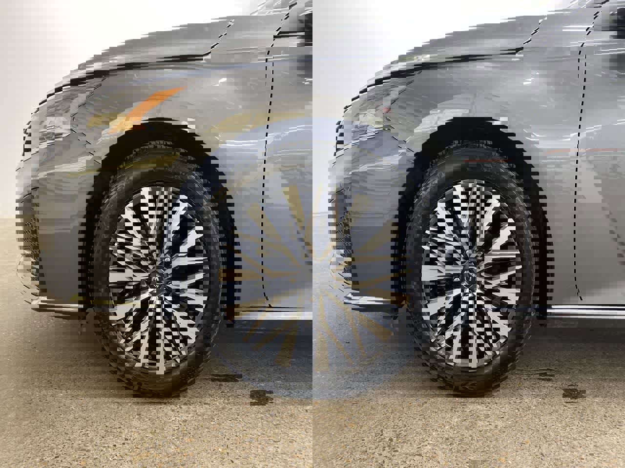 Used 2025 Nissan Altima 2.5 SV image 11