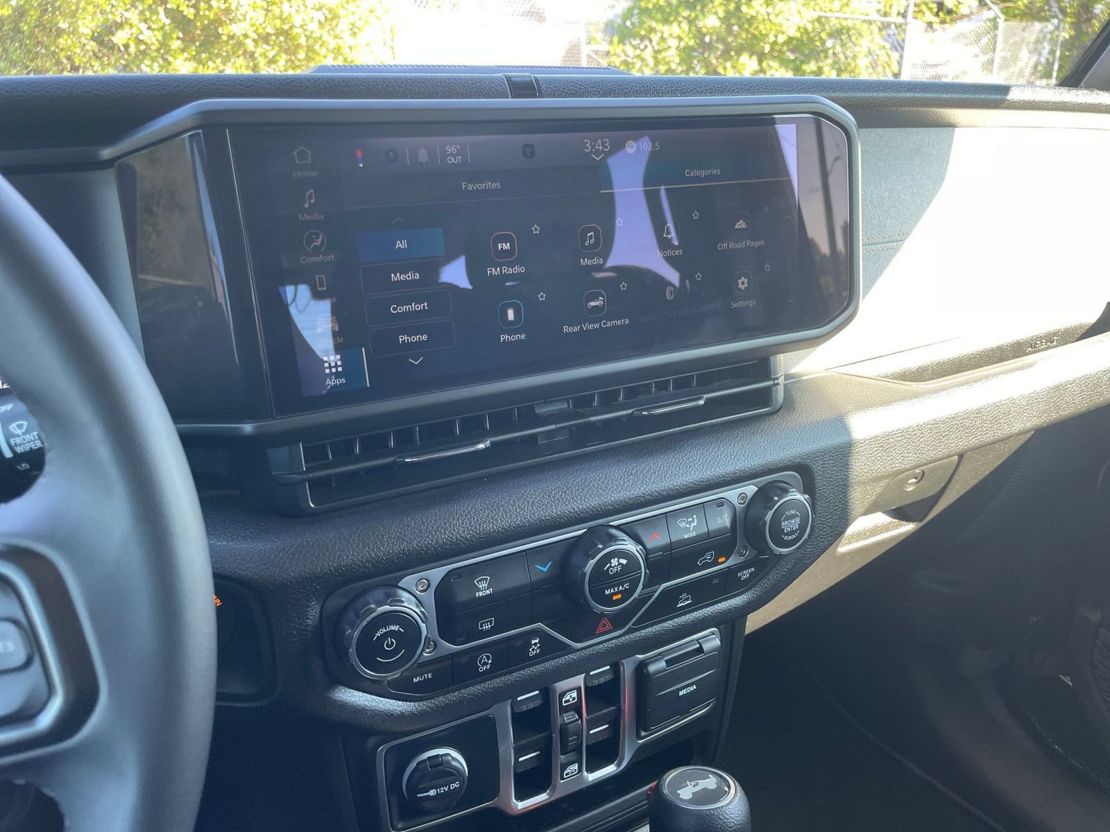 Used 2025 Jeep Wrangler Unlimited Sport AWD/4WD image 14